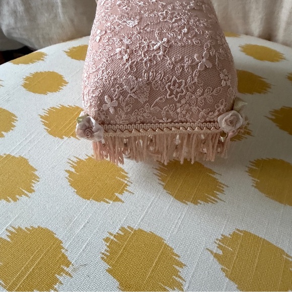 Pink Lace Decorative Footstool Pin cushion - Picture 2 of 7